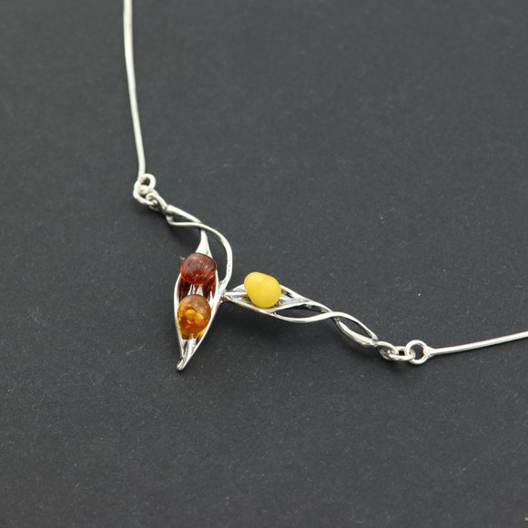Sterling silver necklace with natural Baltic amber - Picture 12 of 13